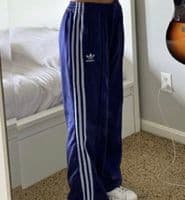 Calça Nike tamanho G grandona